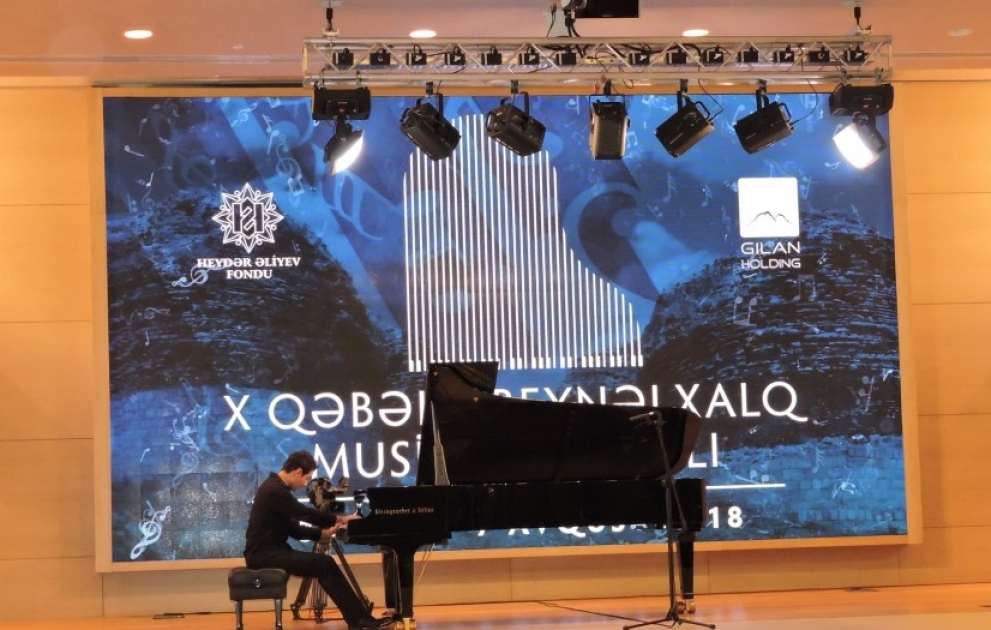 Qəbələdə fortepiano musiqisi axşamı