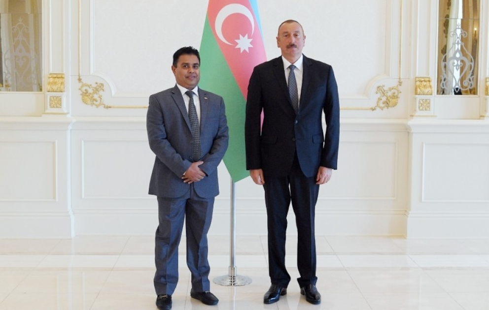 Le président Ilham Aliyev a reçu le nouvel ambassadeur du Sri Lanka en Azerbaïdjan