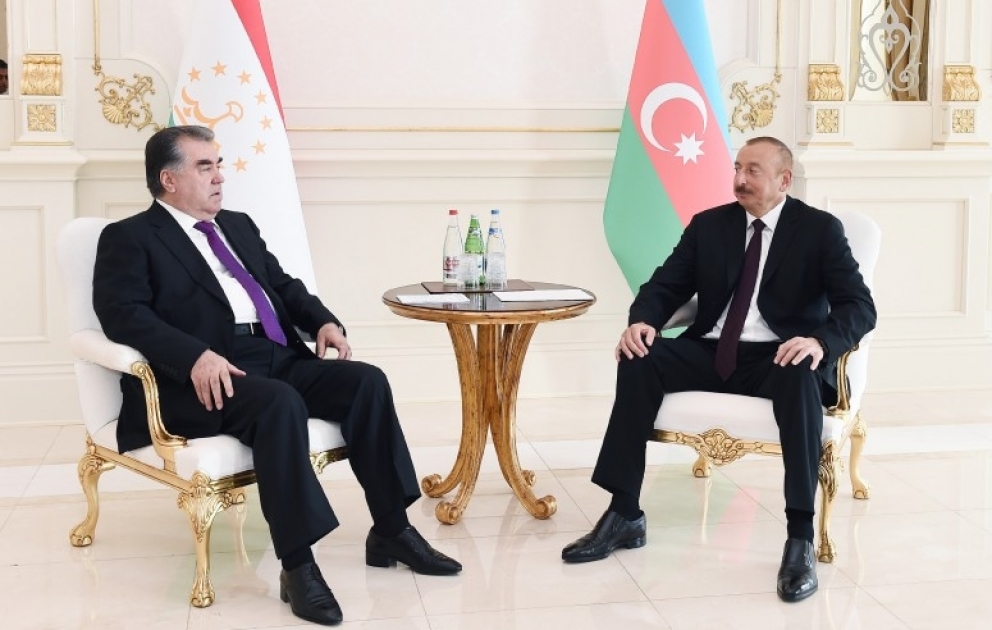 Entretien en tête-à-tête des présidents azerbaïdjanais et tadjik
