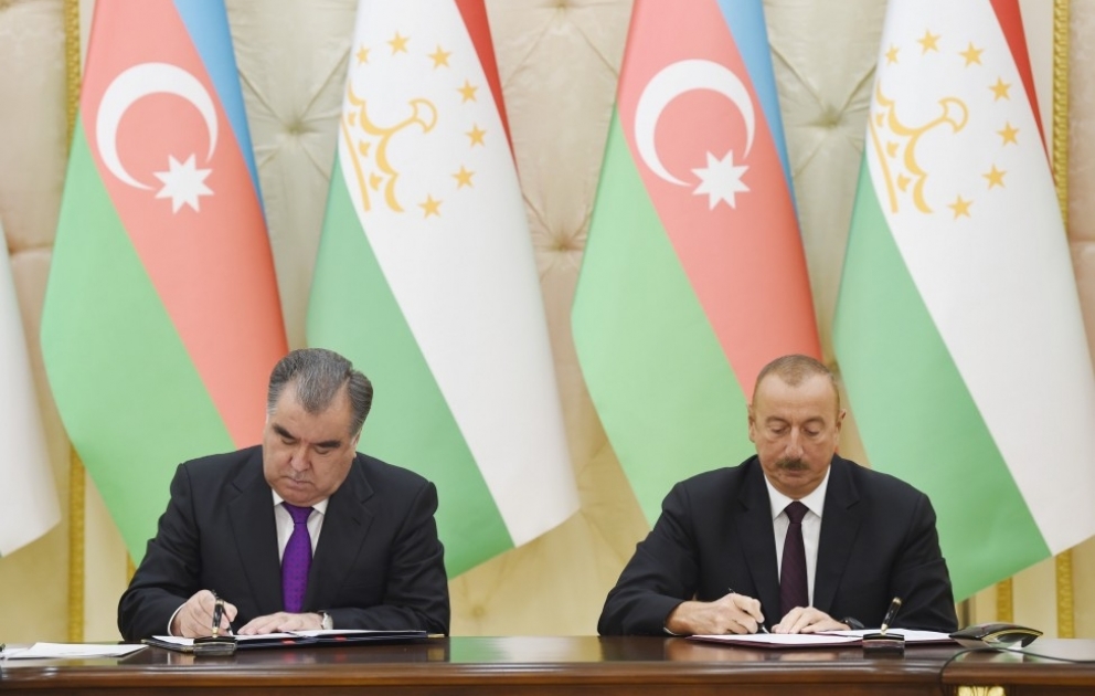 Aserbaidschan und Tadschikistan unterzeichnen eine Reihe von Dokumenten