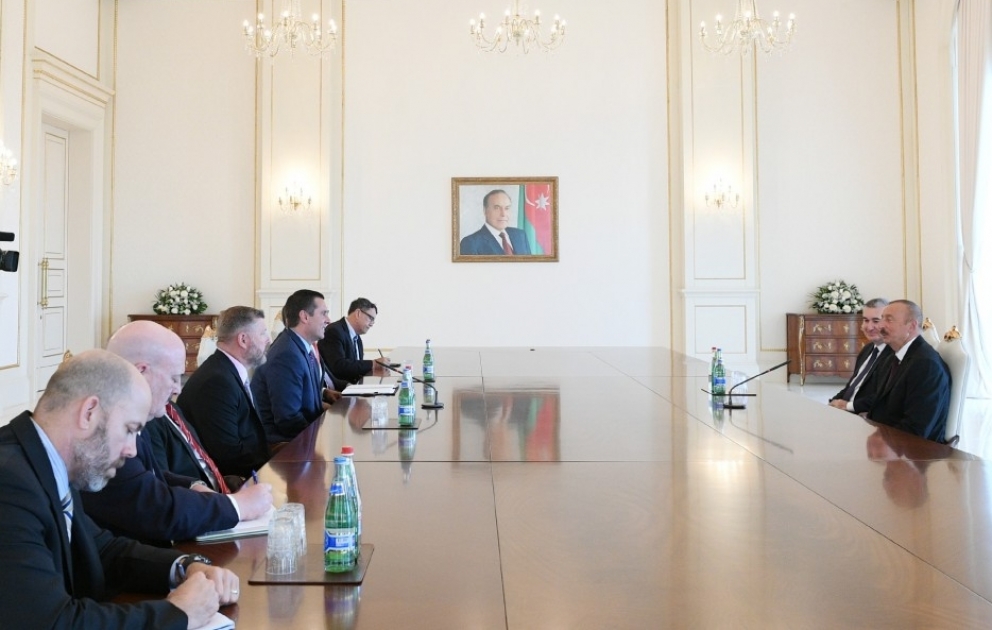 Prezident İlham Əliyev ABŞ Konqresinin nümayəndə heyətini qəbul edib