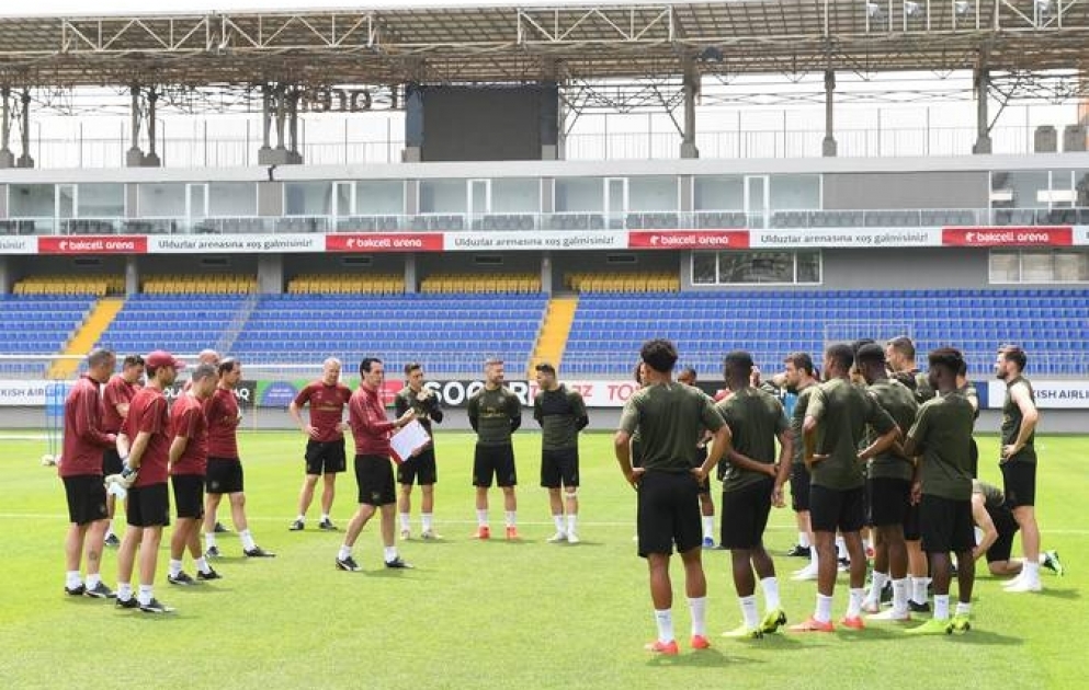 "Arsenal" Bakıda ilk məşqini edib