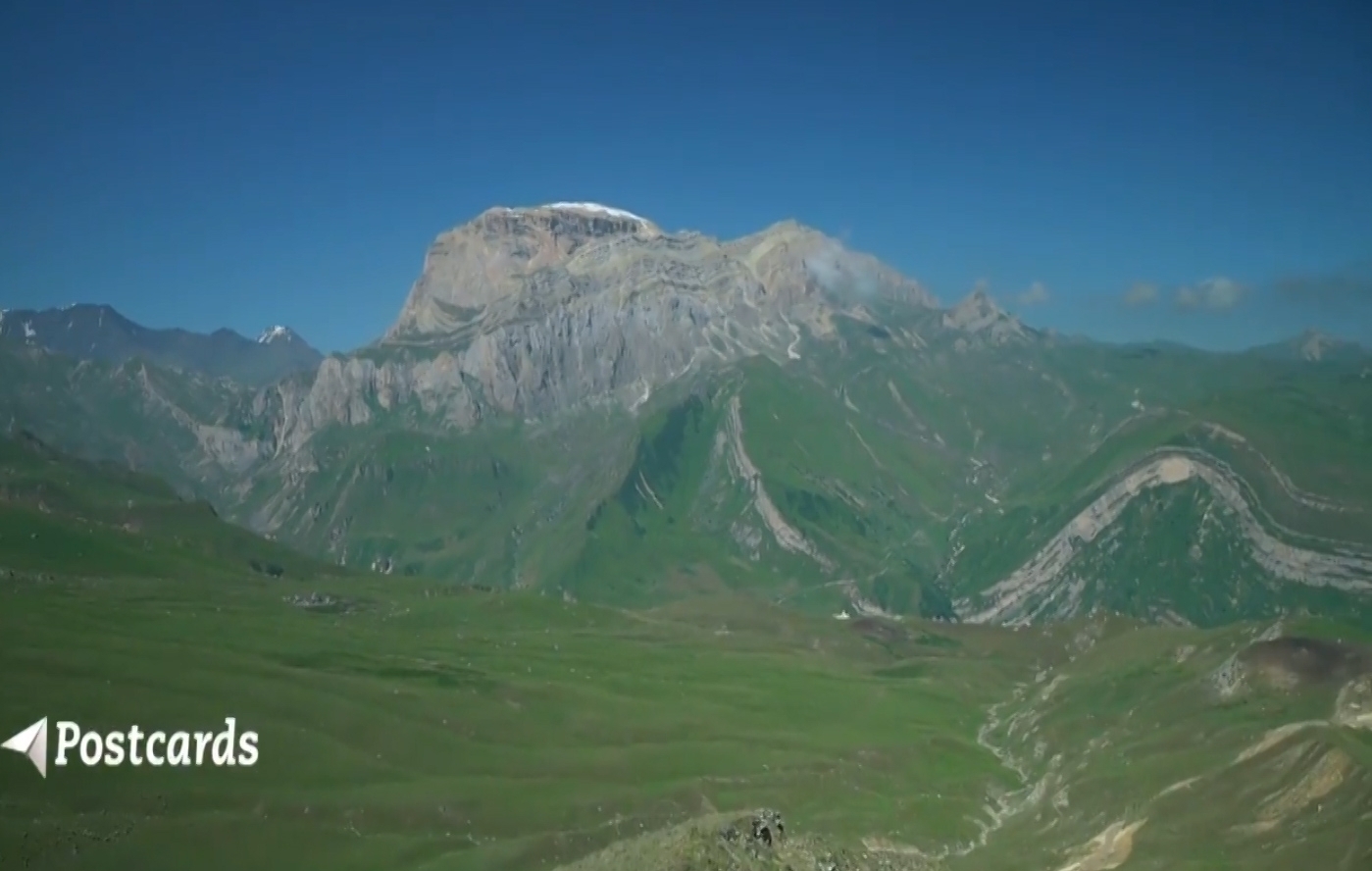 Шах гор. Шахдаг (гора). Кусары.гора Шахдаг. Гора Шах Даг Докузпаринский район. Гора Базардюзю.