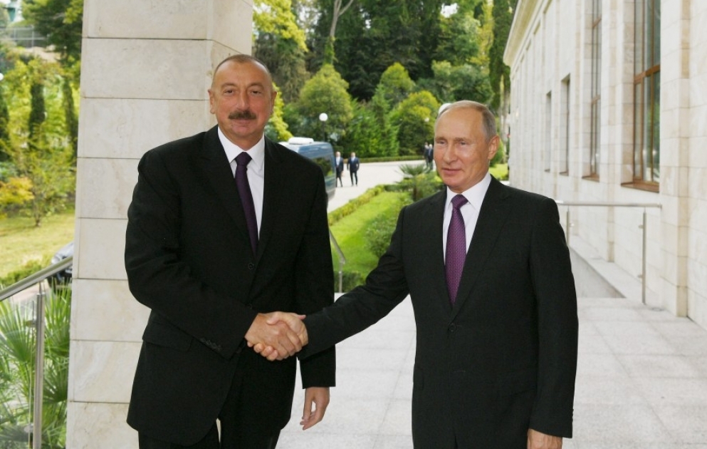 Azərbaycan Prezidenti İlham Əliyevin Rusiyaya rəsmi səfəri   

Prezident İlham Əliyevin və Prezident Vladimir Putinin görüşü olub