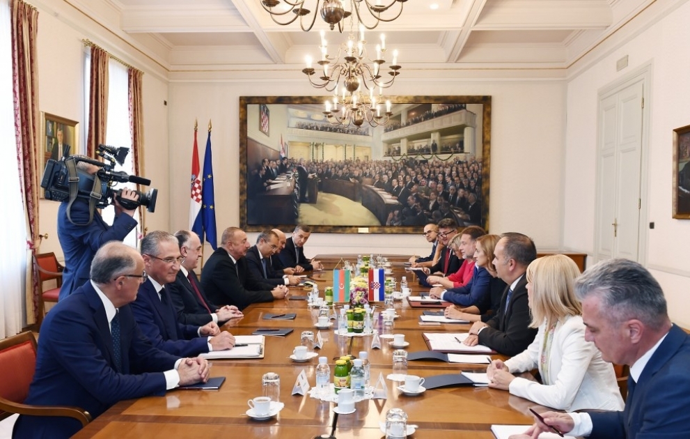 Präsident Ilham Aliyev trifft sich Parlamentssprecher von Kroatien
