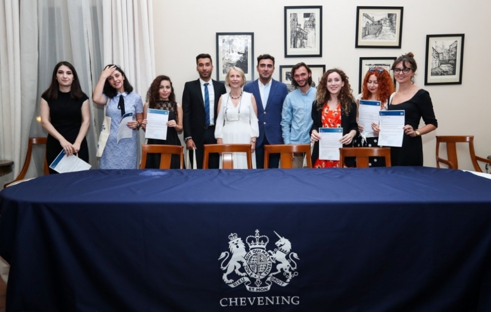 “Chevening” təqaüd proqramının builki qaliblərinə sertifikatlar təqdim olunub