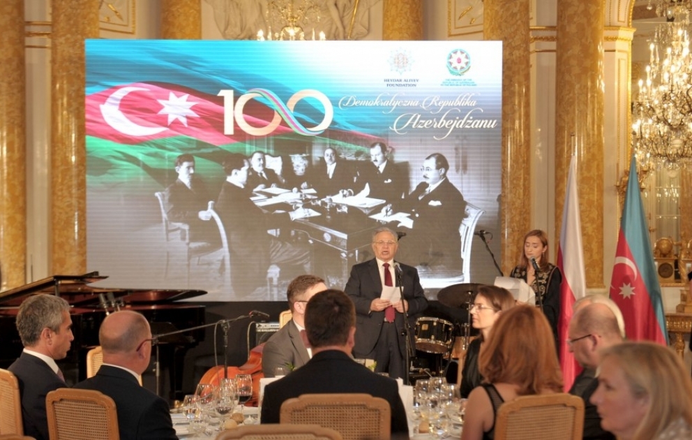 Le centenaire de la République démocratique d’Azerbaïdjan célébré à Varsovie