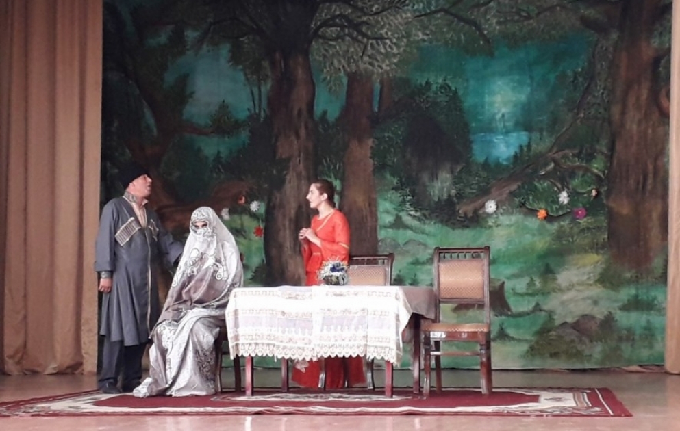 Qusar Dövlət Ləzgi Dram Teatrı yeni mövsümə “Səfər bəyin toyu” ilə başlayır