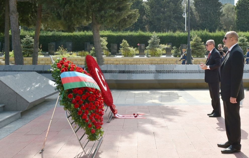 Les présidents Erdogan et Aliyev rendent hommage à la mémoire des martyrs