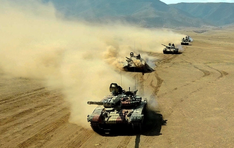 The troops participating in the exercises are moving forward to operational areas