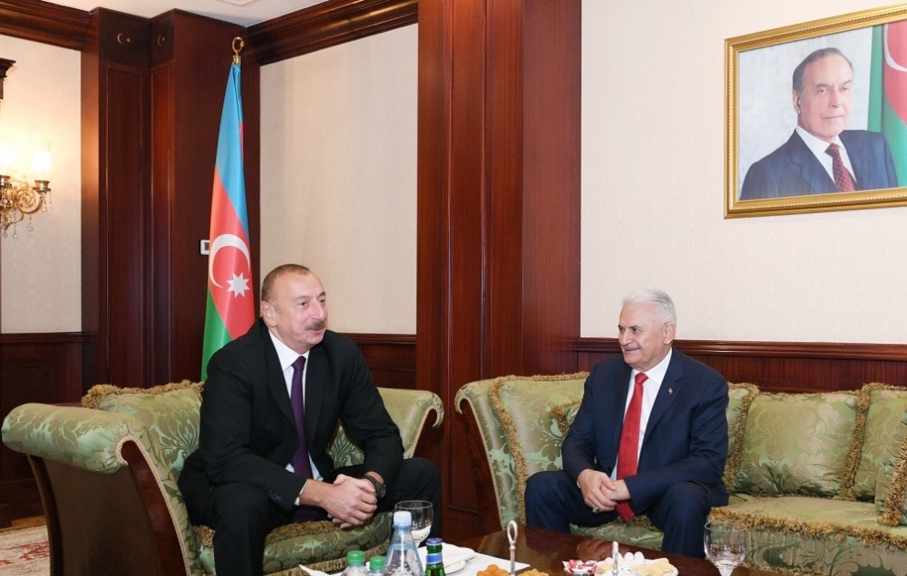 Präsident Ilham Aliyev trifft Parlamentspräsident der Türkei Binali Yildirim