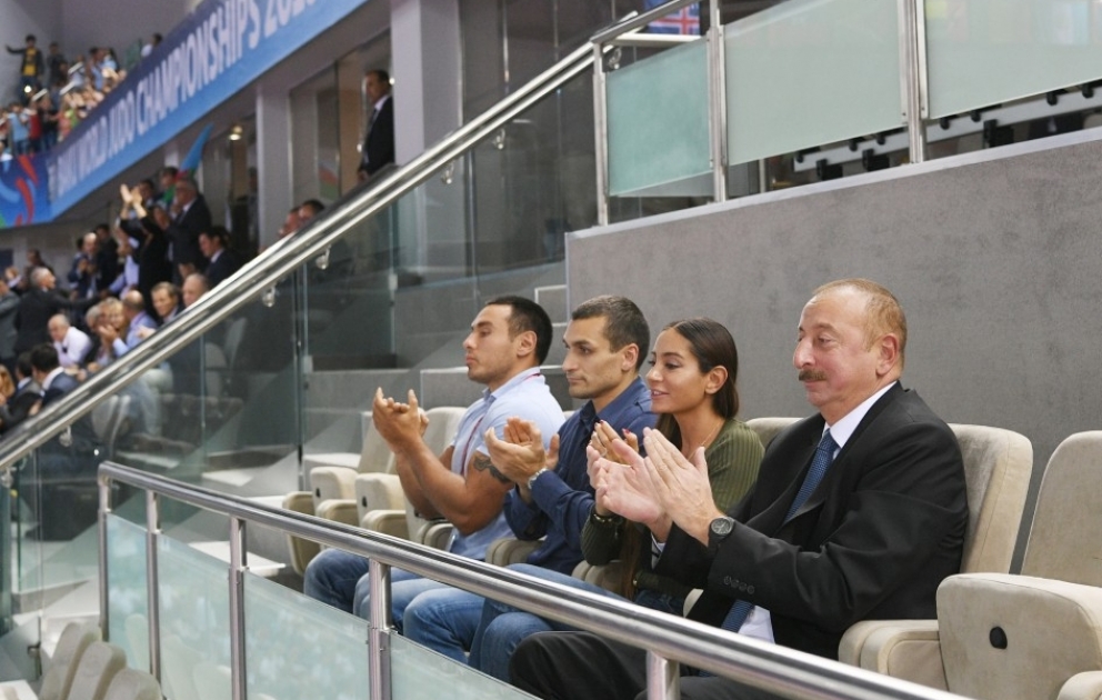 Championnats du monde de judo: Hidayet Heydarov décroche le bronze 
Le président de la République a assisté au combat pour le bronze
