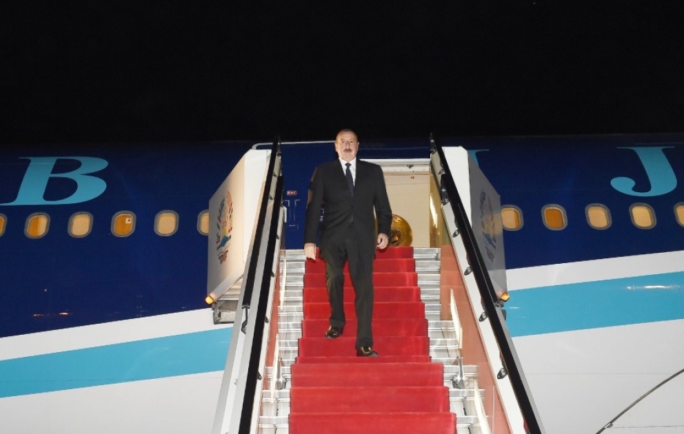 President Ilham Aliyev arrived in Tajikistan