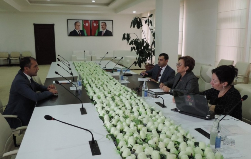 Dövlət İmtahan Mərkəzinin Direktorlar Şurasının sədri Qubada vətəndaşların müraciətlərini dinləyib