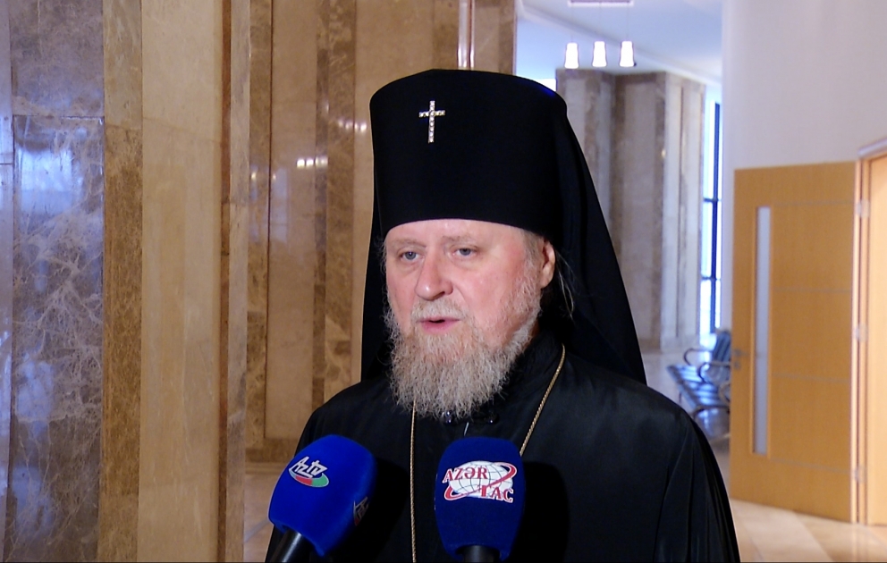 Aleksandr İşşein: Rus dili Azərbaycanda geniş yayılıb