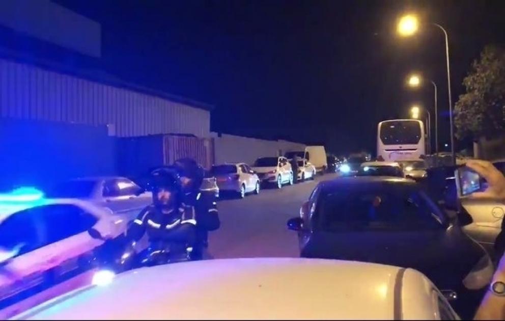 Baş nazirin kortejinin qarşısını kəsdilər