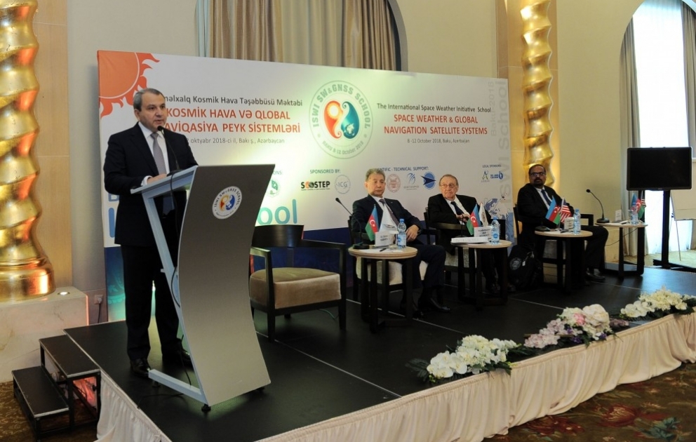 Bakıda kosmos üzrə beynəlxalq məktəb işinə başlayıb