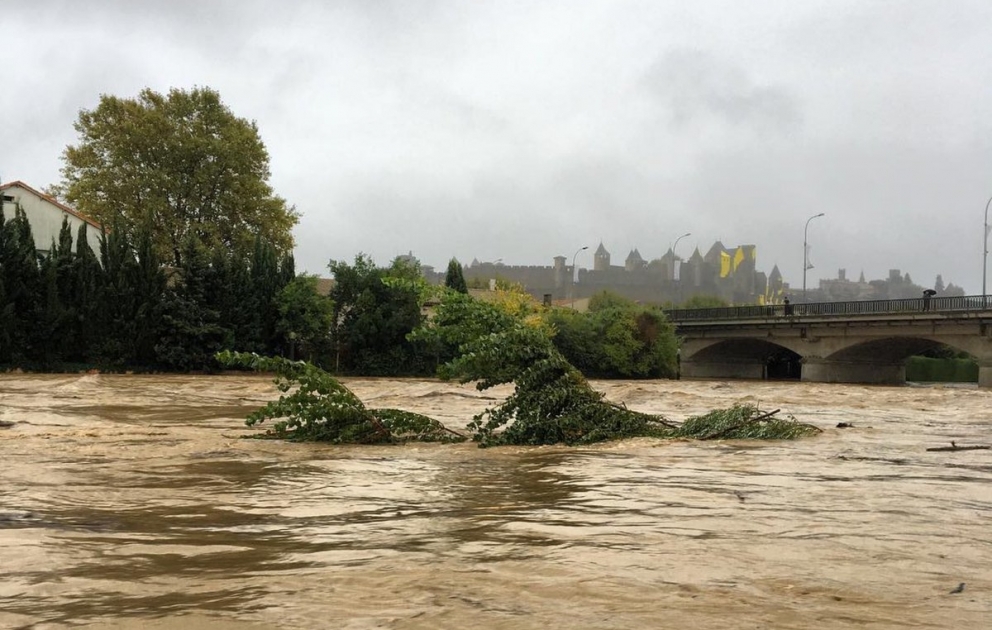 Les inondations font 13 morts en France