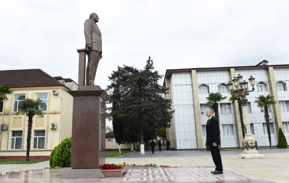 Le président Ilham Aliyev est en visite à Astara