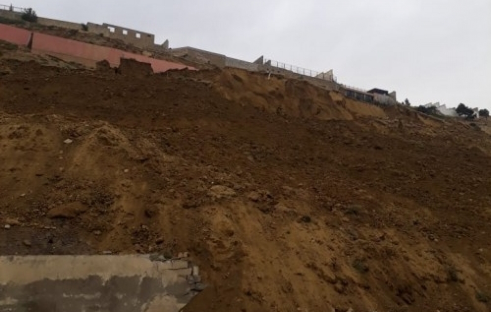 Badamdar sürüşmə sahəsində evlərin divarlarında yeni çatlar yaranıb