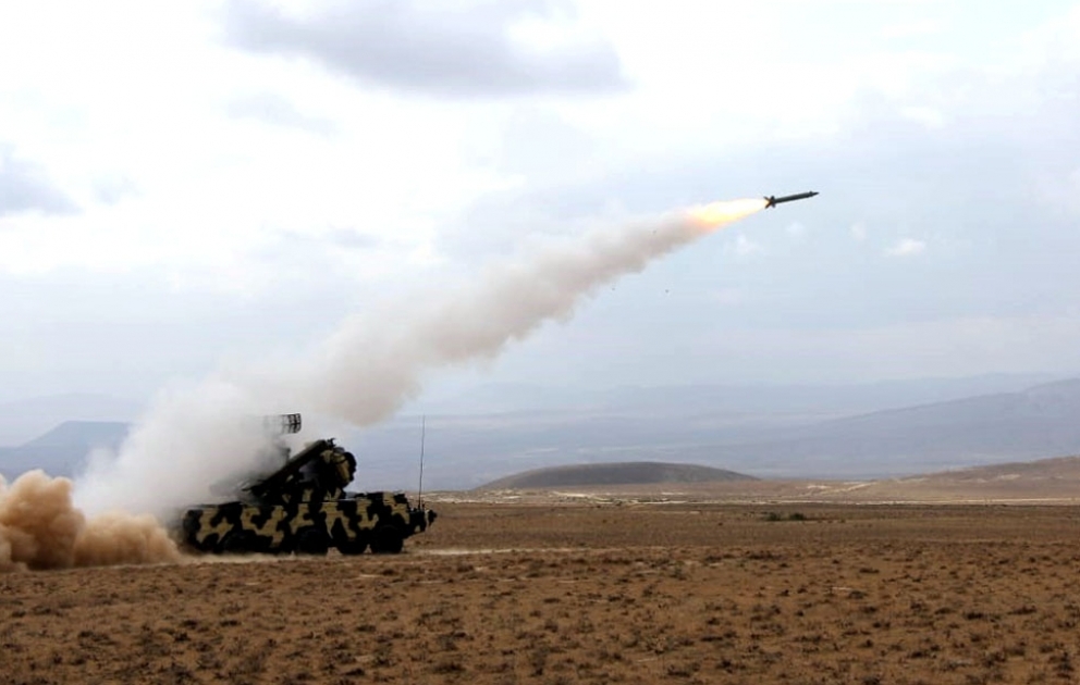 Подразделения ПВО выполнили боевые стрельбы из ЗРК «ОСА»