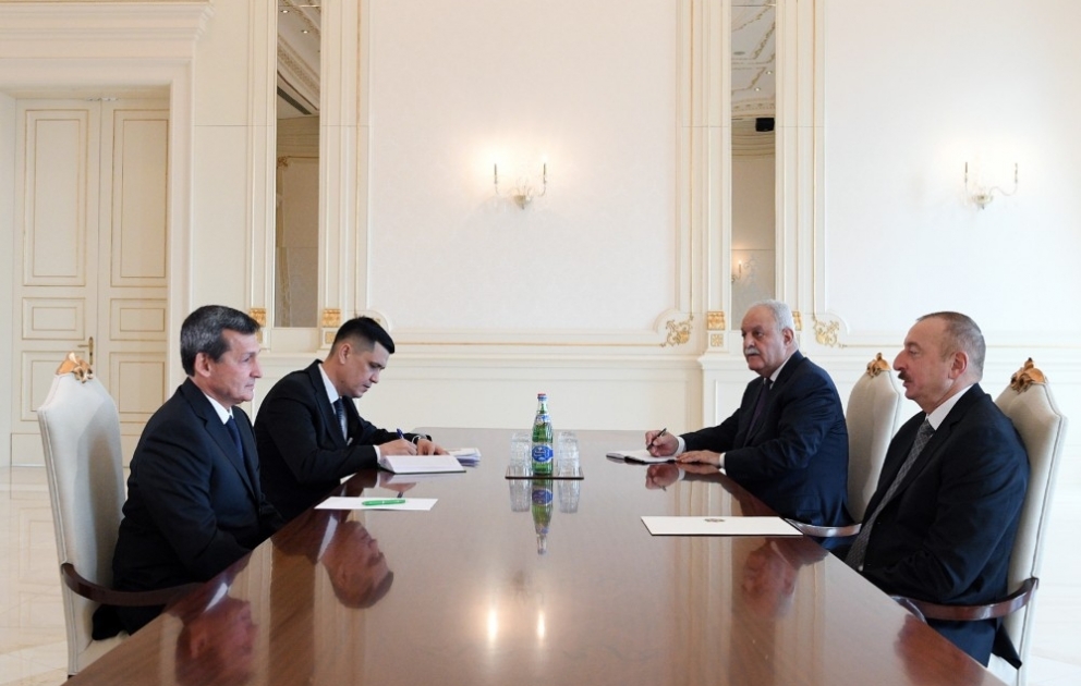 Le président de la République reçoit le vice-président du Conseil des ministres turkmène