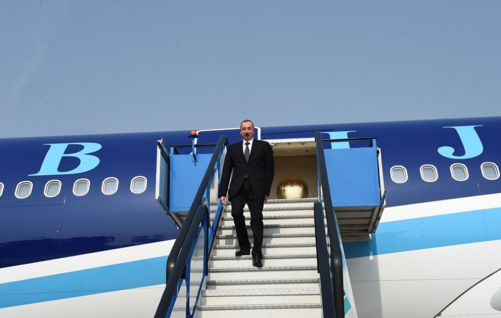 Le président azerbaïdjanais entame une visite de travail en Turquie