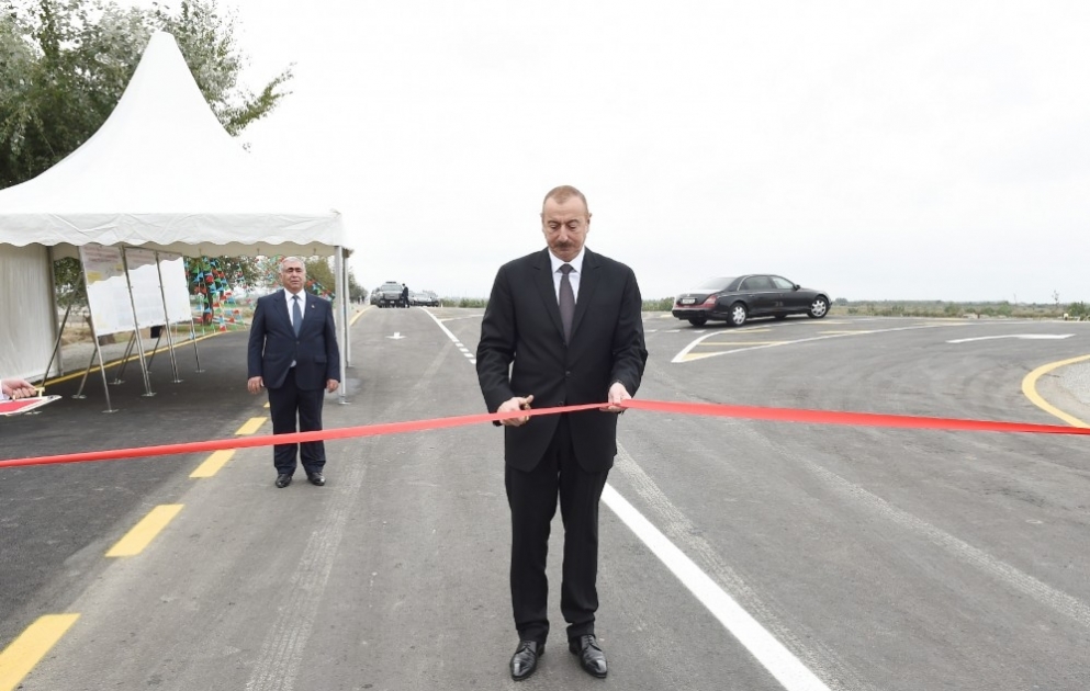 Prezident İlham Əliyev İmişli-Otuziki-Qaraqaşlı avtomobil yolunun açılışında iştirak edib