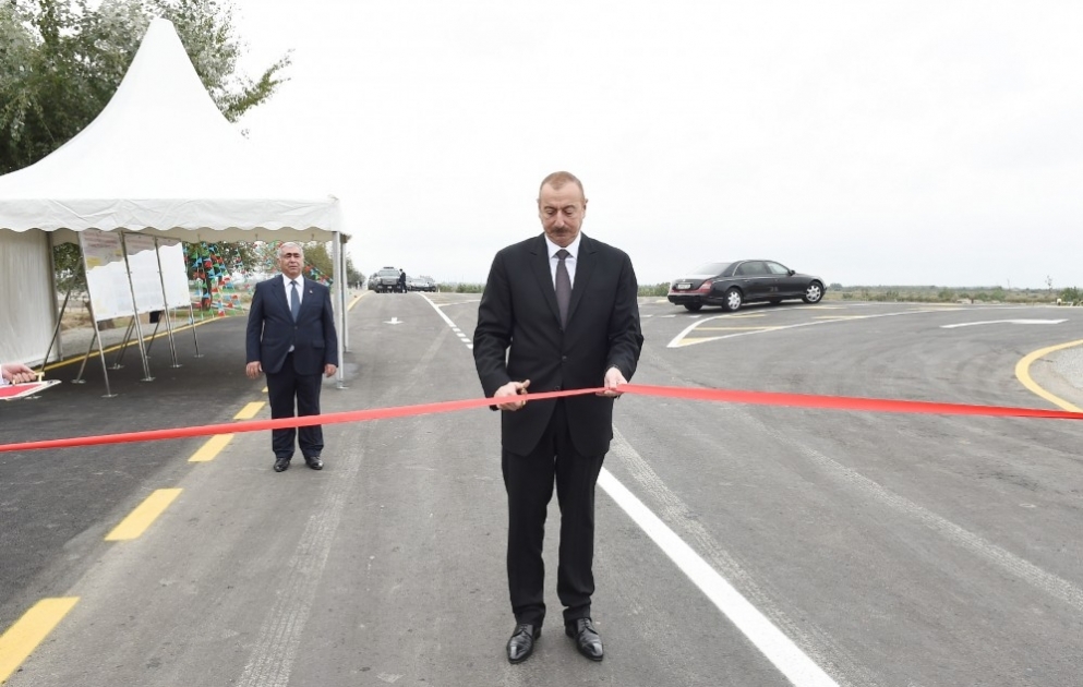 Le président Ilham Aliyev inaugure la route Imichli-Otouziki-Garagachly