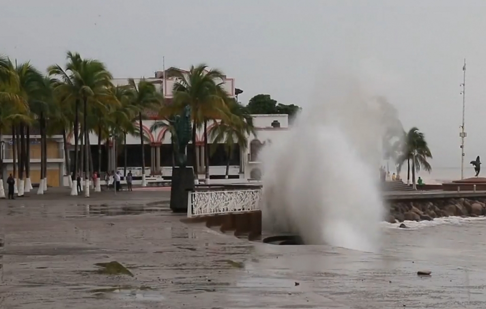Hurricane Willa makes landfall on Mexico's Pacific coast