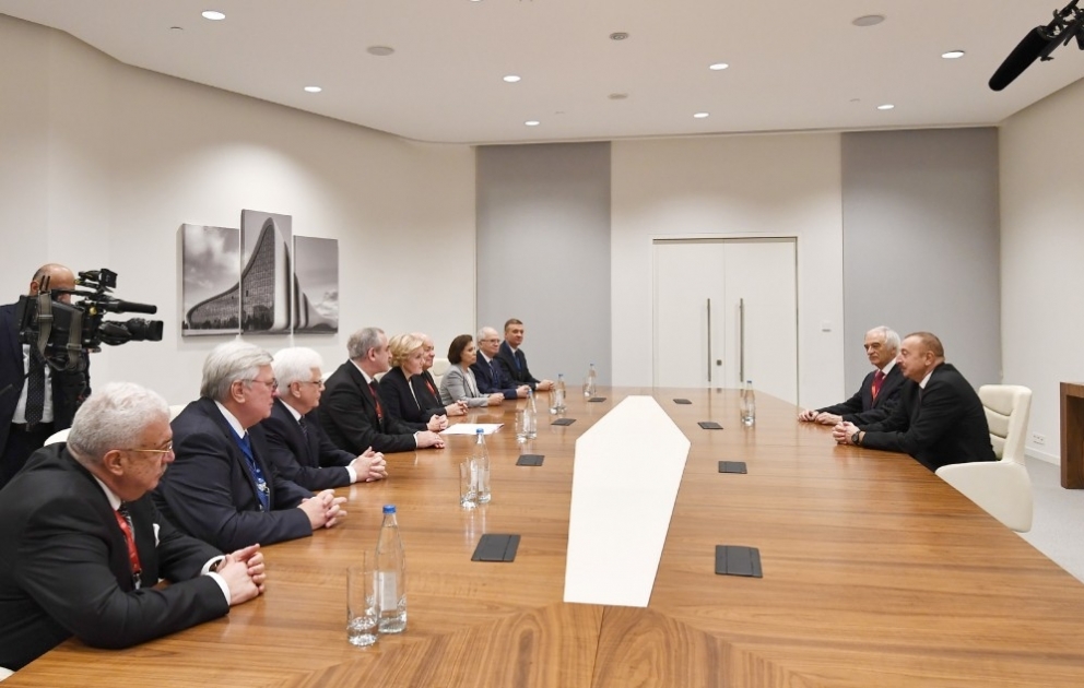 President Ilham Aliyev received Russian deputy prime minister