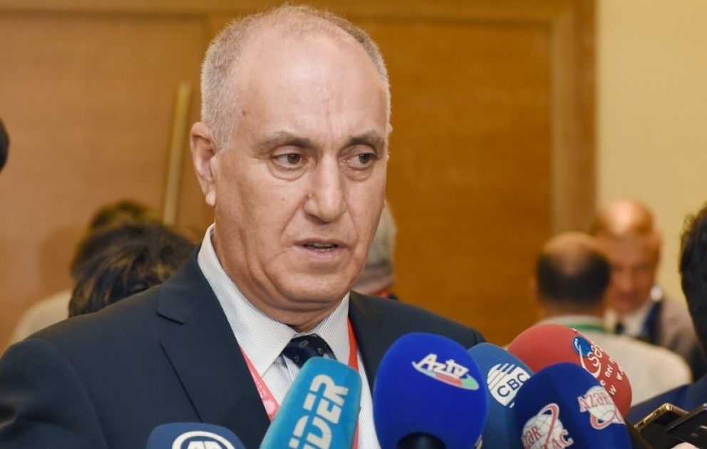 Aslan Aslanov: Ənənəvi media yanlış məlumatlandırma siyasətinə qarşı mübarizəni gücləndirməlidir