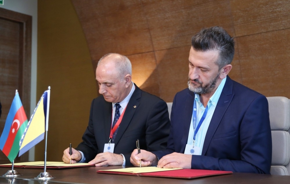 Nachrichtenagenturen AZERTAC und FENA unterzeichnen Memorandum of Understanding