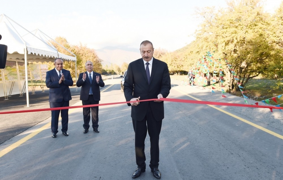 Le président Ilham Aliyev a inauguré la route Gakh-Guiptchag-Aghyazi