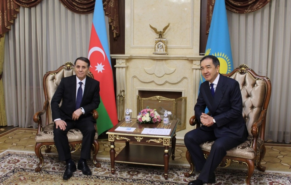 Azerbaijan’s Prime Minister Novruz Mammadov meets with Kazakh counterpart Bakytzhan Sagintayev