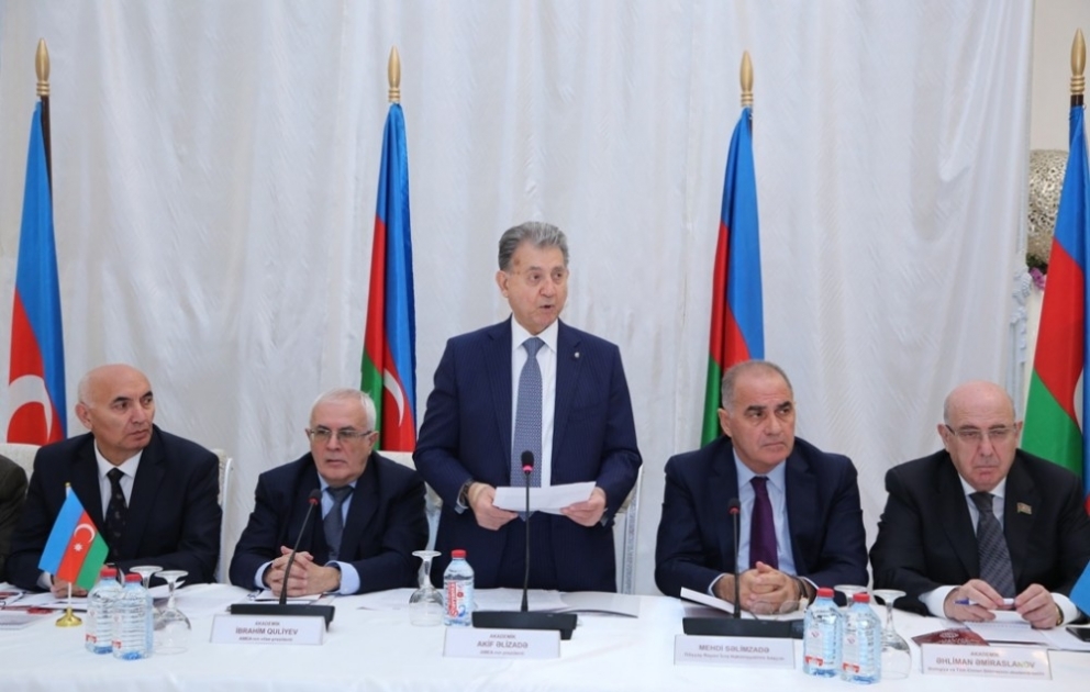 Впервые в мире прочитан геном азербайджанского граната “Гюлейша”