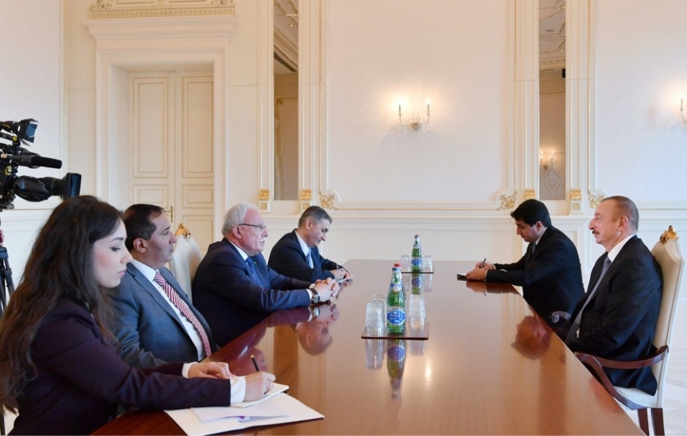 President Ilham Aliyev received Palestinian foreign minister