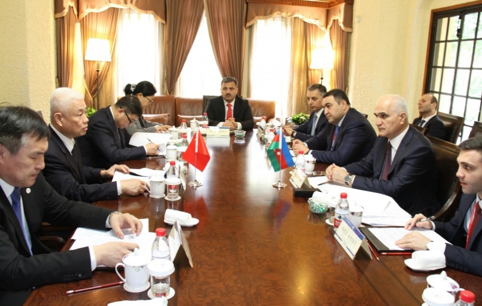 Azərbaycan nümayəndə heyəti Çinə səfər çərçivəsində bir sıra görüşlər keçirib