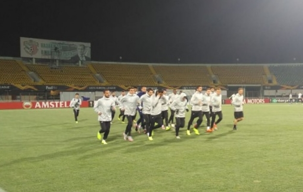 Azərbaycanın Ukraynadakı səfiri və fəxri konsulu “Qarabağ” komandasının açıq məşqini izləyiblər