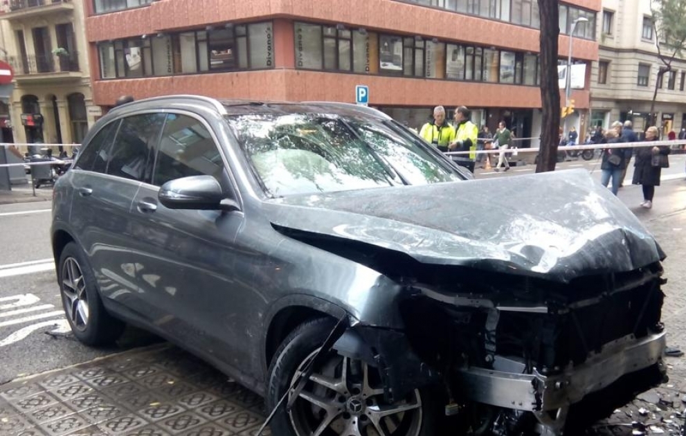 В Барселоне автомобиль наехал на пешеходов, пострадали четыре человека