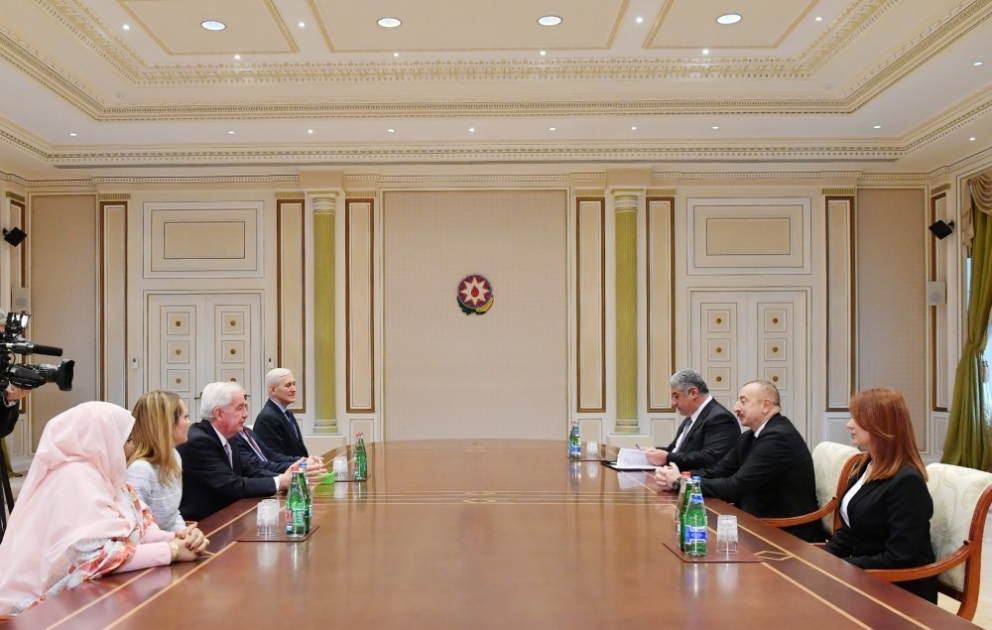 Präsident Ilham Aliyev empfängt WADA- Delegation