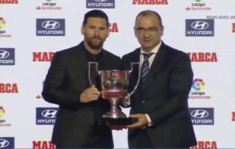 Lionel Messi mövsümün ən yaxşı oyunçusu mükafatını aldı
