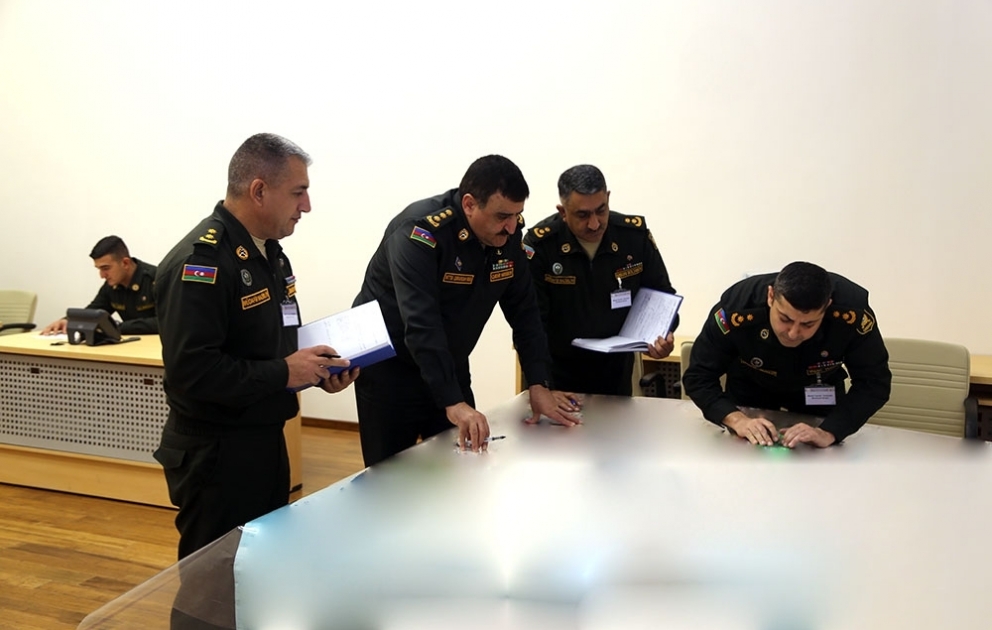 Командно-штабные военные игры продолжаются