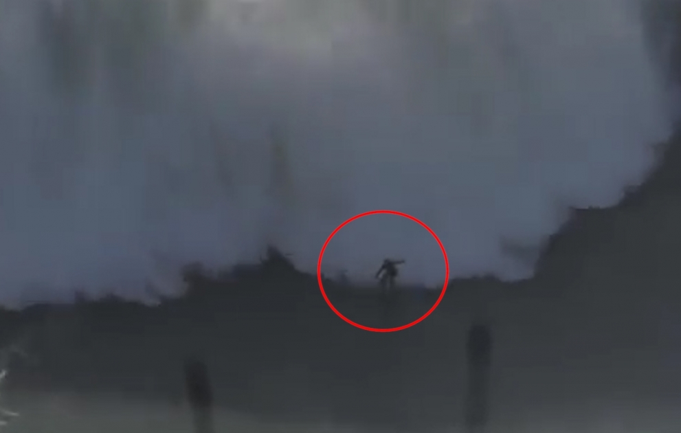 Erschreckende Momente für Big-Wave-Surfer in Portugal