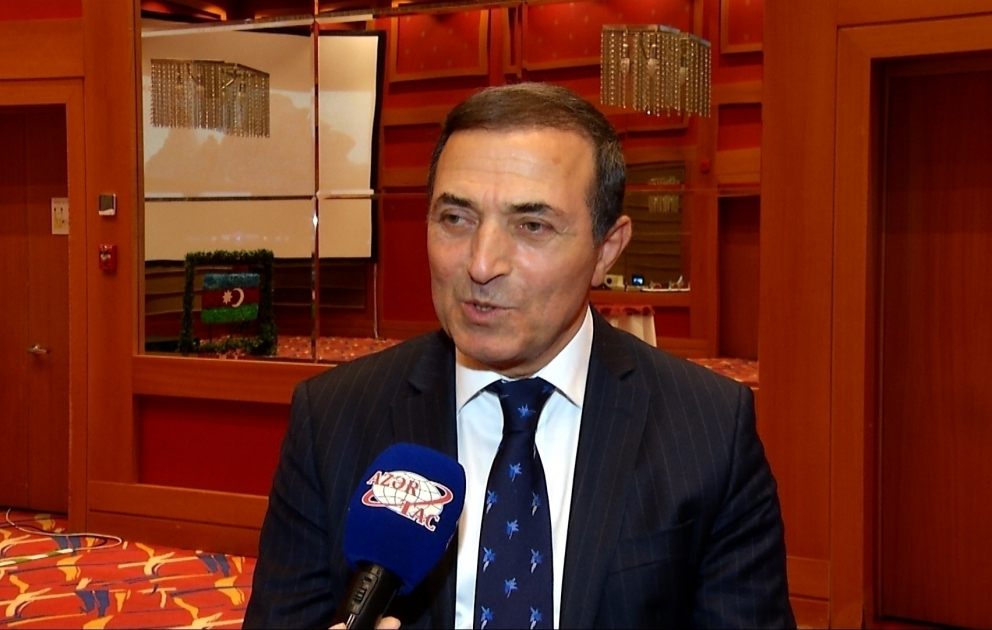 Mənsum İbrahimov yeni repertuardan ibarət konsert proqramı ilə çıxış edəcək