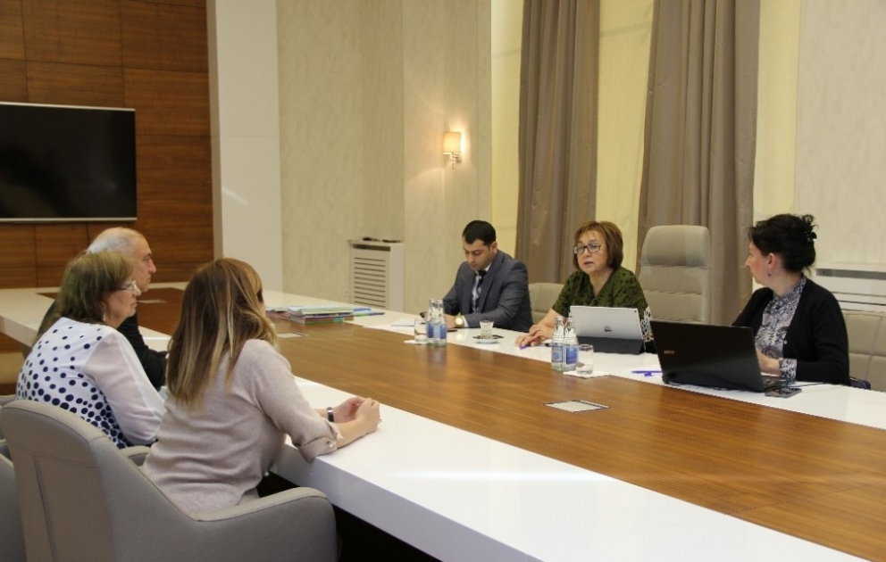 Dövlət İmtahan Mərkəzinin Direktorlar Şurasının sədri Xızıda vətəndaşların müraciətlərini dinləyib
