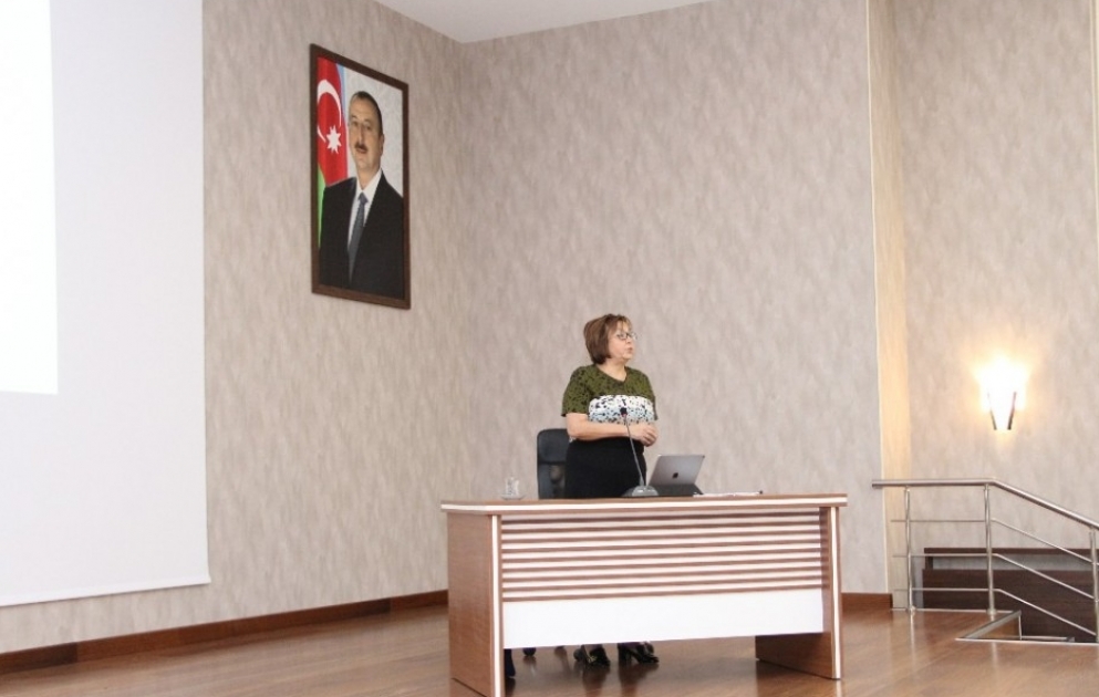 Dövlət İmtahan Mərkəzi Xızıda yeni qəbul qaydaları ilə əlaqədar seminarlar təşkil edib