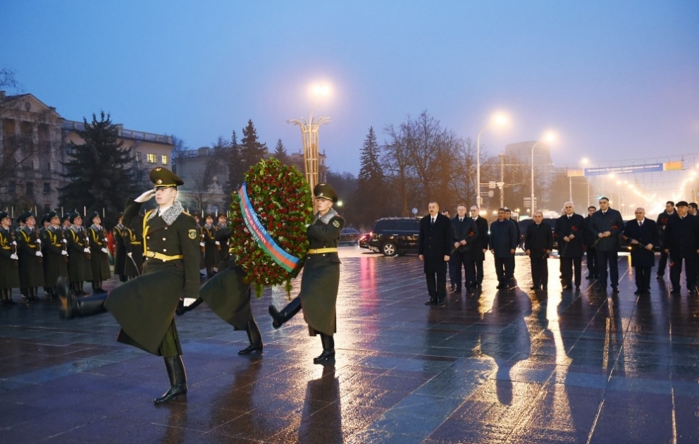 President Ilham Aliyev visited Victory Square in Minsk