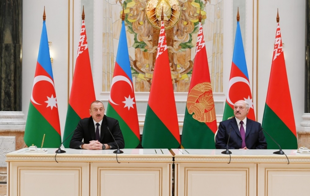 Президенты Азербайджана и Беларуси выступили с заявлениями для печати