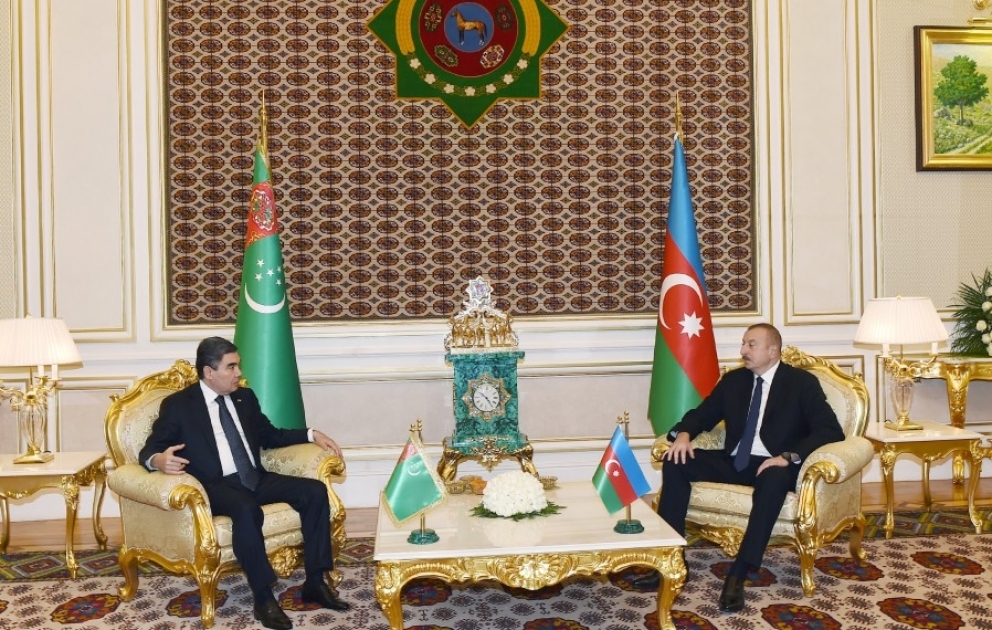 Azərbaycan və Türkmənistan prezidentlərinin təkbətək görüşü olub